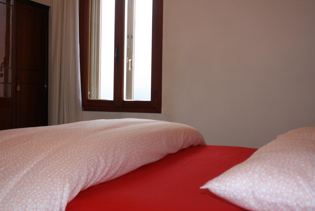 2978b Apartment Venice