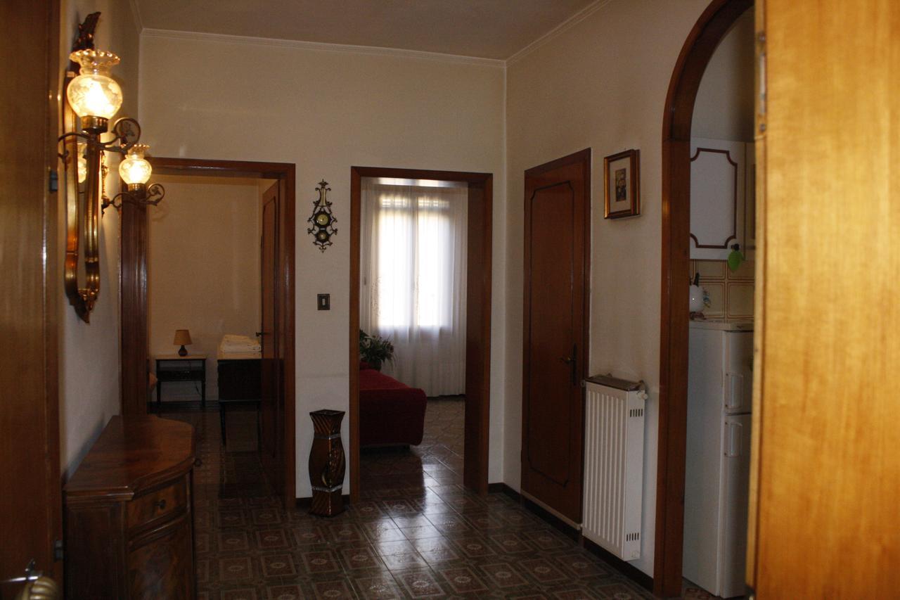 2978b Apartment Venice